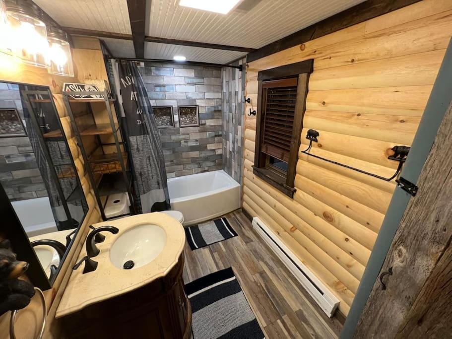 Cubs Den - Hot Tub- Walk To Lake- Fire Pit - Kayaks Oakland Eksteriør bilde